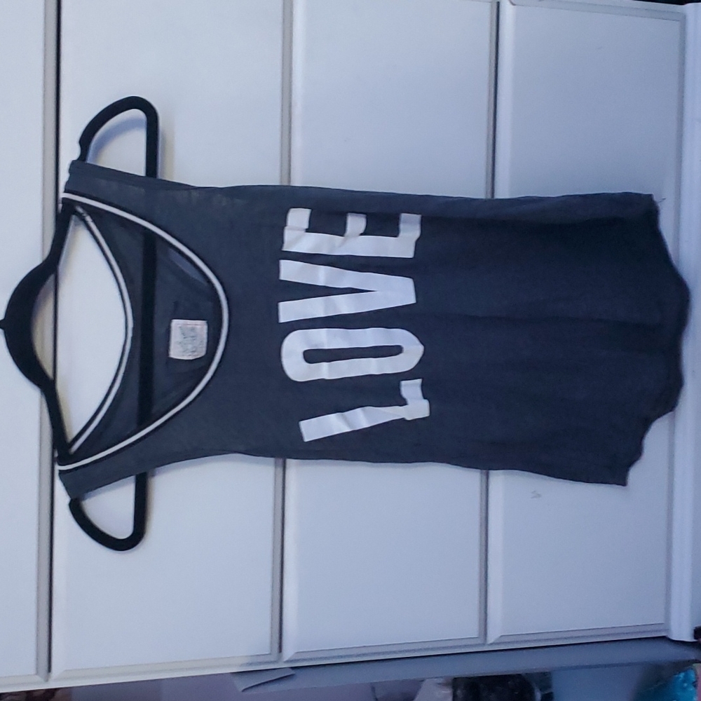 Love tank top